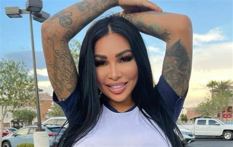 Brittanya Razavi blowjob and facial